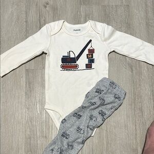 4/$20 Pekkle Cream and Gray Kids One Piece Set 6M